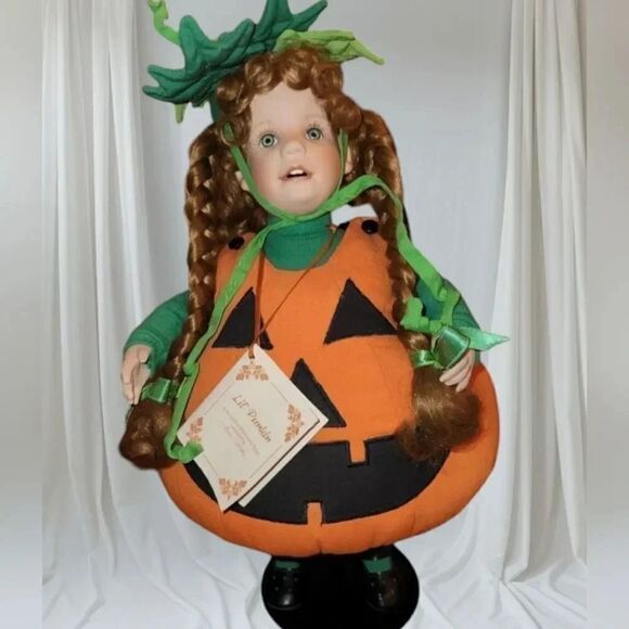 Vintage 1993 The Hamilton Collection Lil' Pumkin Doll w/ Stand by Laura Cobabe - Picture 1 of 5